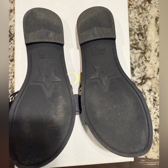 Christian Dior Revolution slide. 100% authentic, Great condition! - Picture 3 of 4